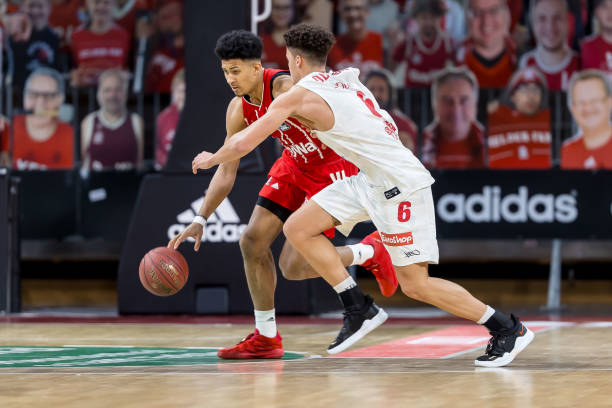 烈碰撞为乒 烈碰撞为乒